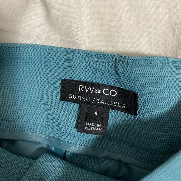 RW&Co blue bermuda suit shorts - Picture 3 of 3